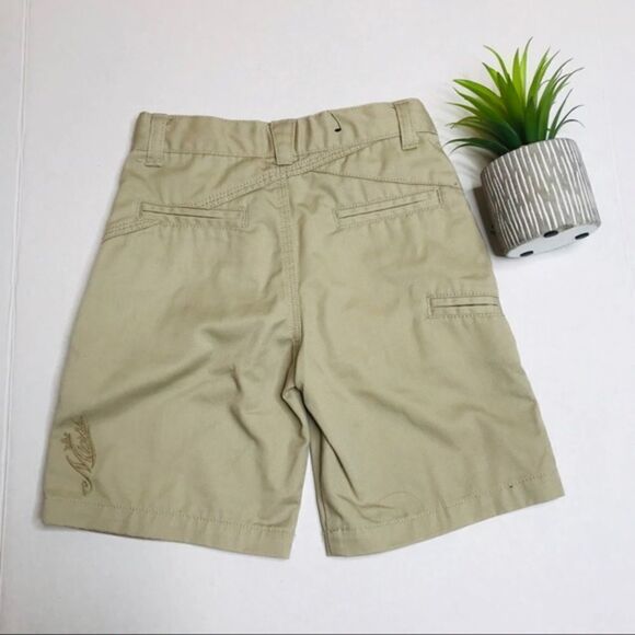 𝅺micros Tan Khaki Shorts - Picture 8 of 9